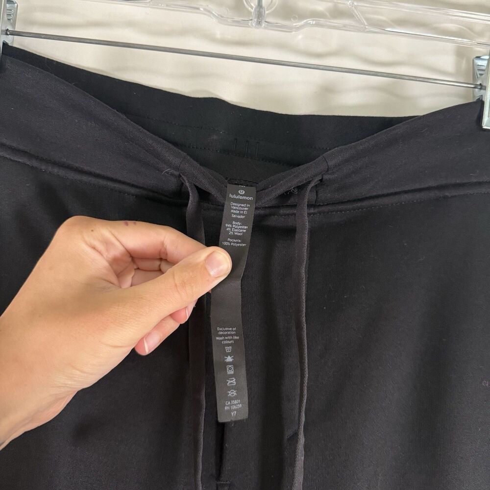 Lululemon Joggers Men's Medium Black Pockets Elastic Waist Pull On Drawstring - Picture 9 of 12